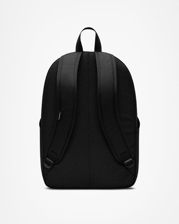 #color_Converse Black