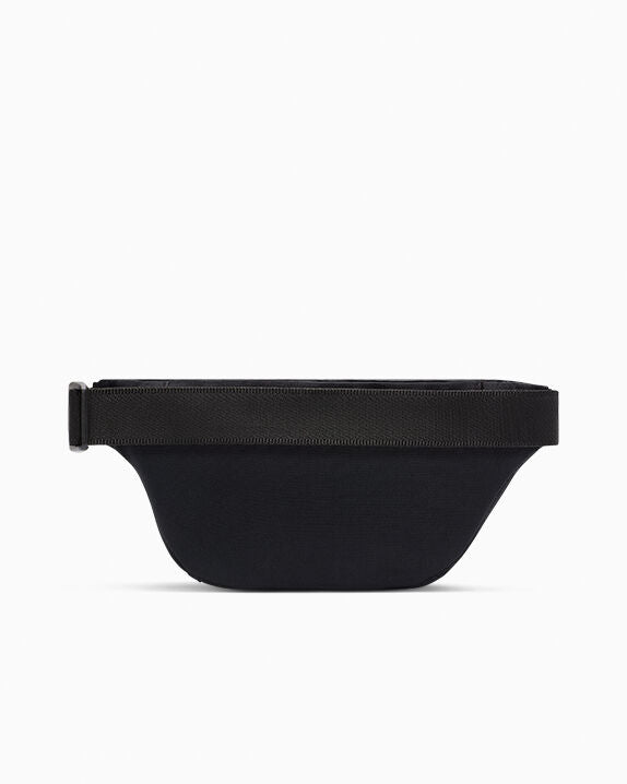 #color_Converse Black