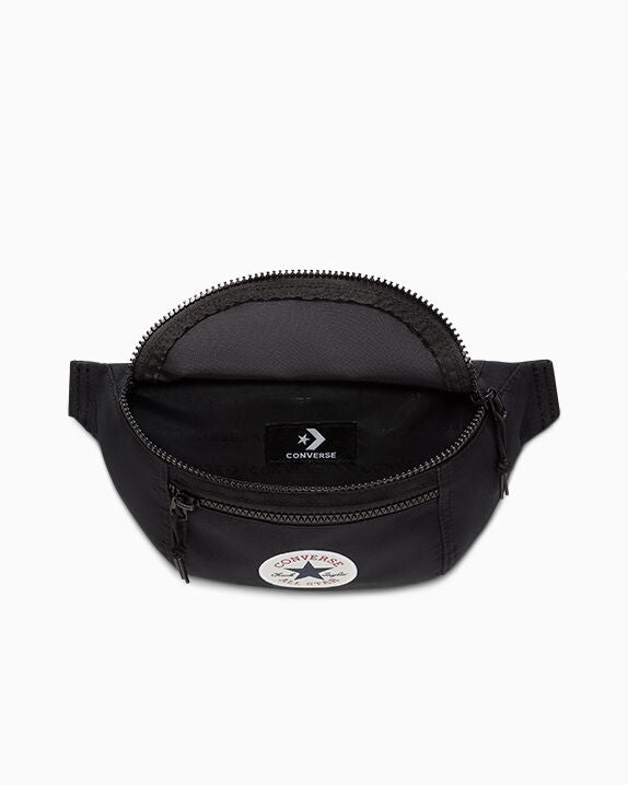 #color_Converse Black