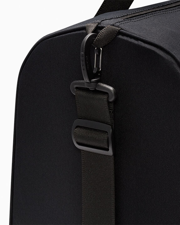 #color_Converse Black