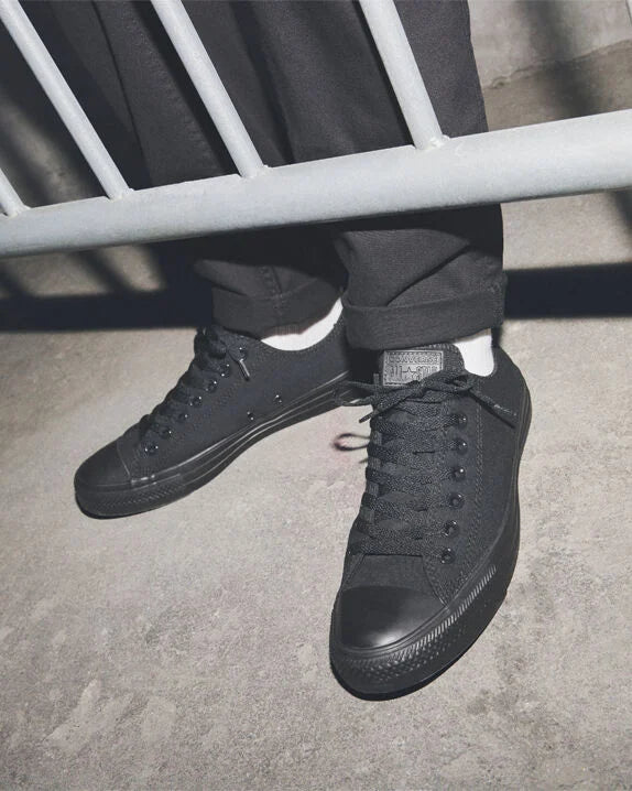 #color_Black Monochrome