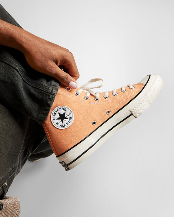 #color_Tiger Moth/Egret/Black