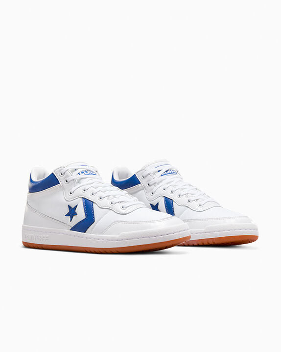 #color_White/Blue/White