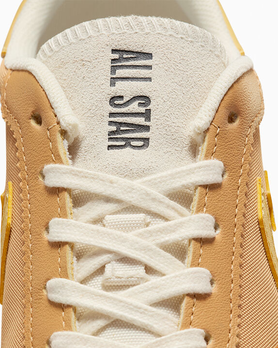 #color_Sandy Shore/Bananas/Egret