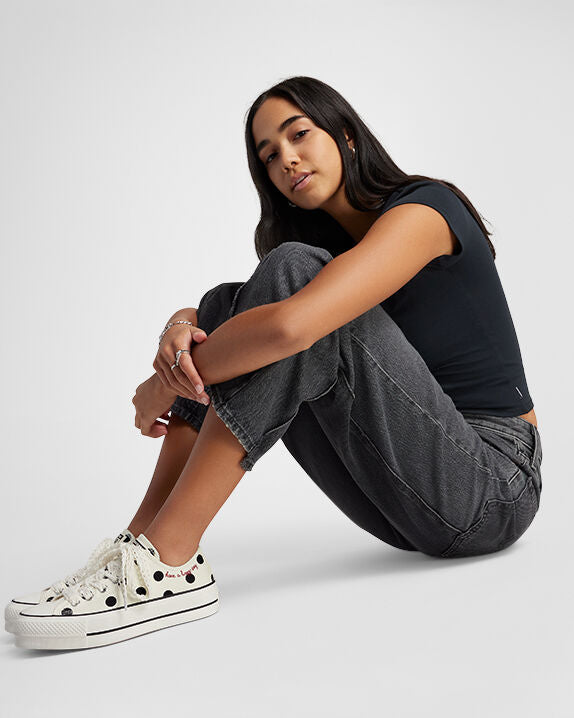 #color_Egret/Black/Days Ahead