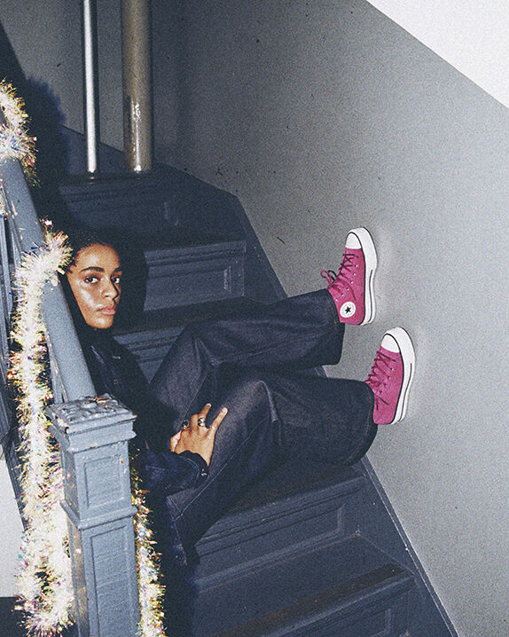 #color_Quantum Violet/Egret/Black