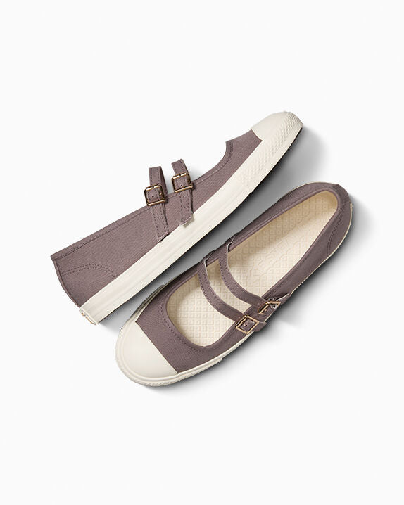 #color_Pure Pumice/Egret/Black