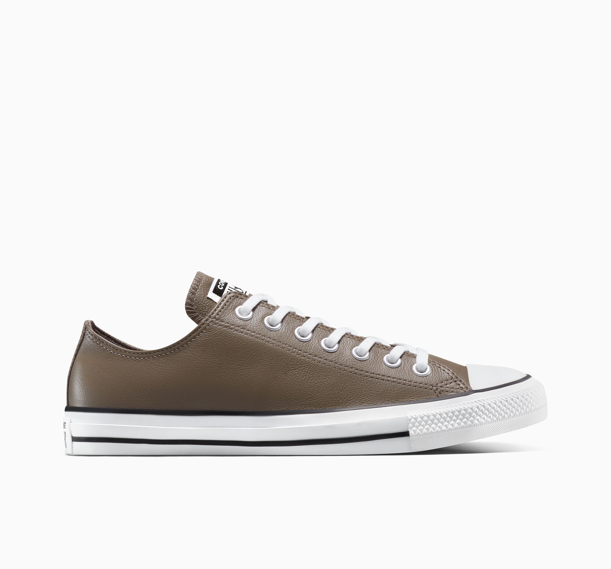 #color_Classic Taupe/White/Black