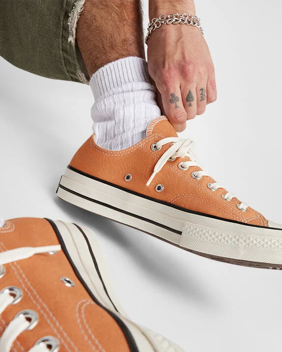 #color_Clay Court/Egret/Black