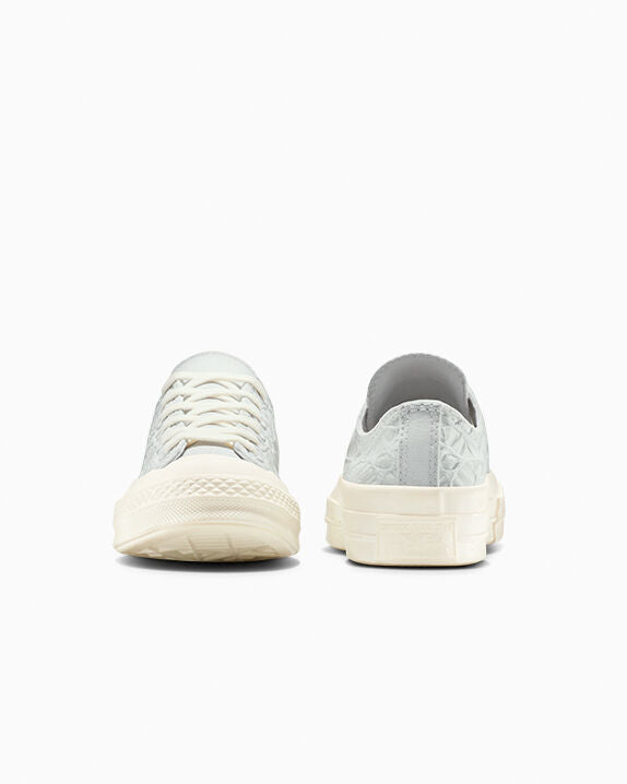 #color_Barely Grey/Egret/Classic Grey