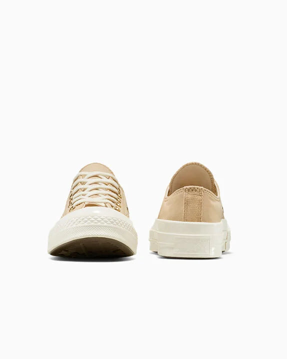 #color_Coastal Dune/Egret/Black