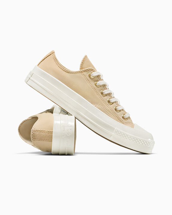 #color_Coastal Dune/Egret/Black