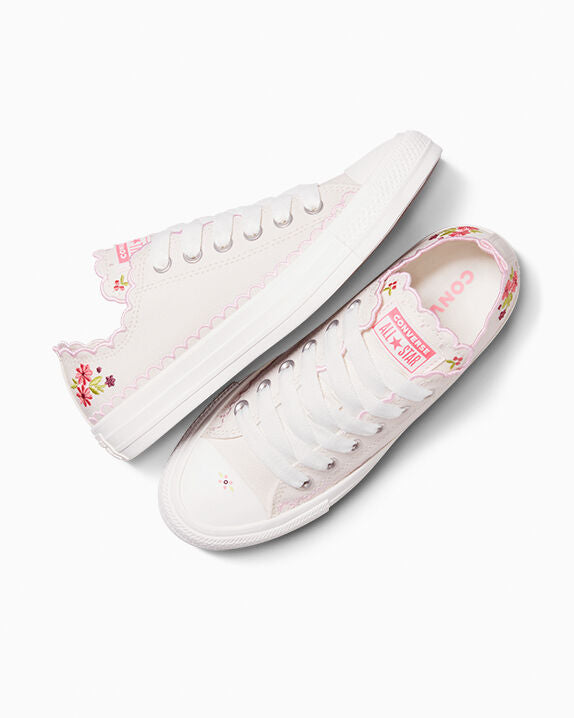 #color_Vintage White/Sugar Berry