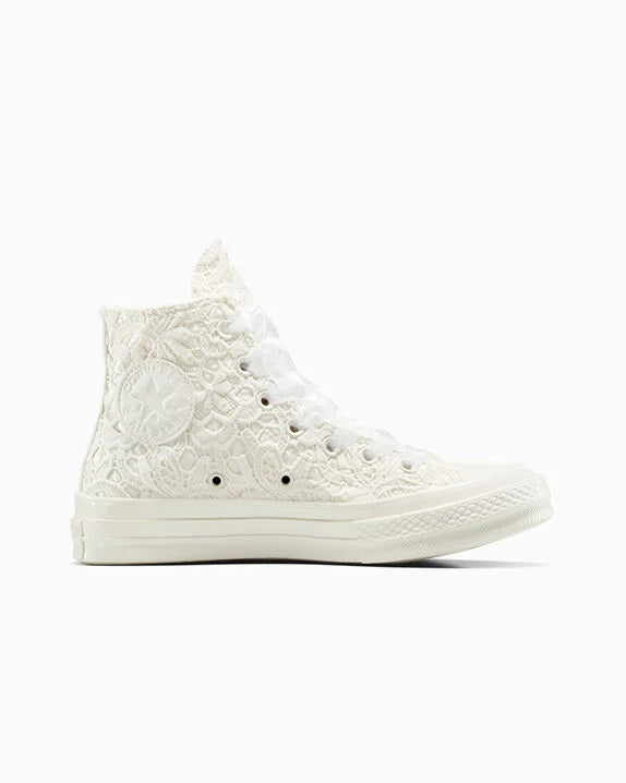 #color_Vintage White/Black/Vintage White