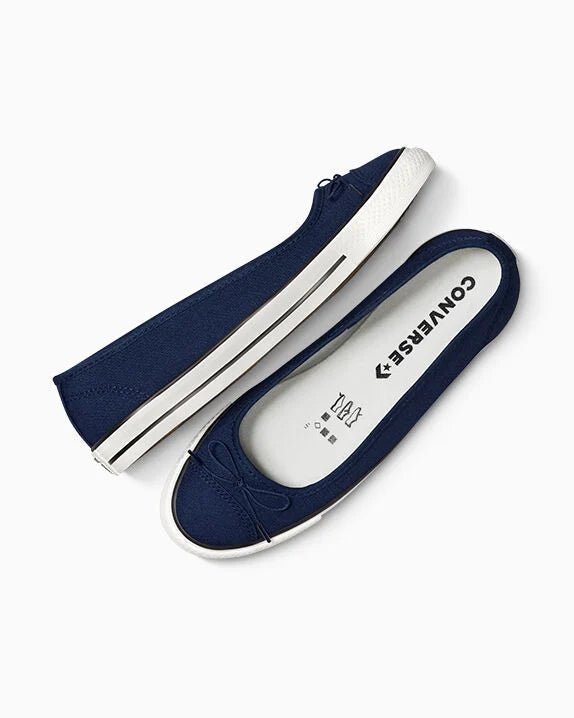 #color_Navy/Egret/Navy