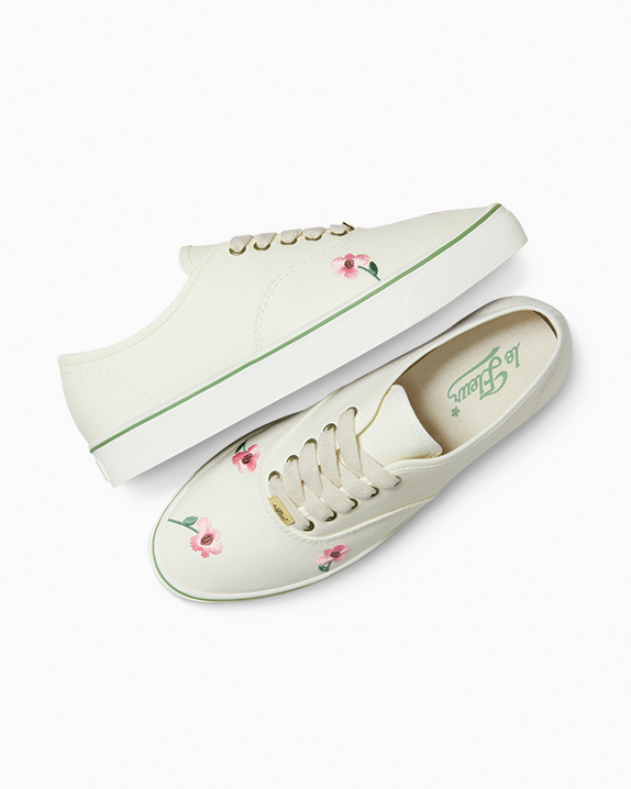 #color_Cannoli Cream/Stone Green