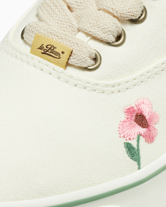 #color_Cannoli Cream/Stone Green