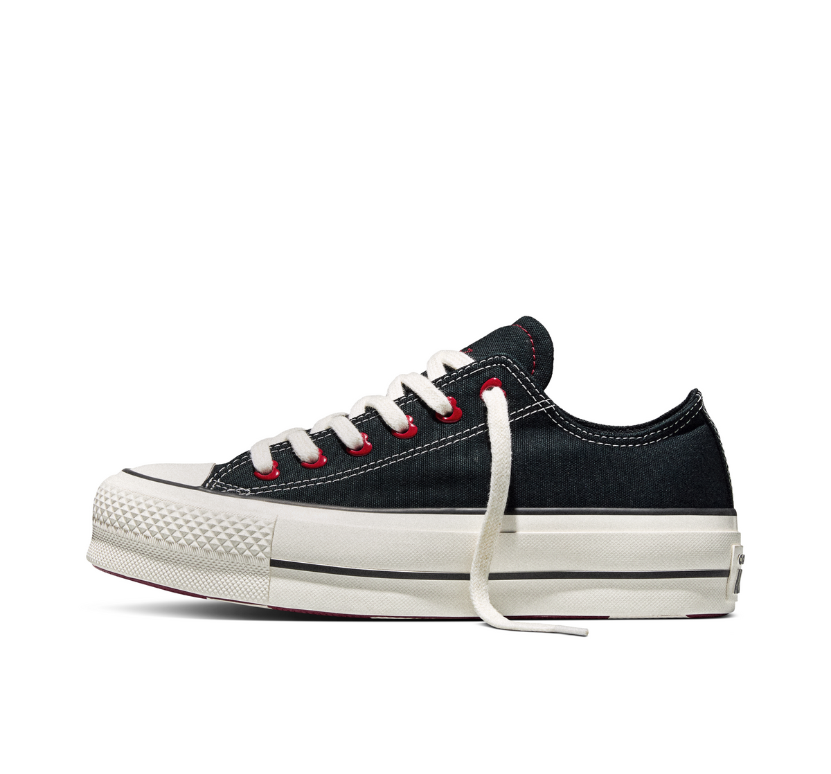 Chuck Taylor All Star Lift Platform Hearts