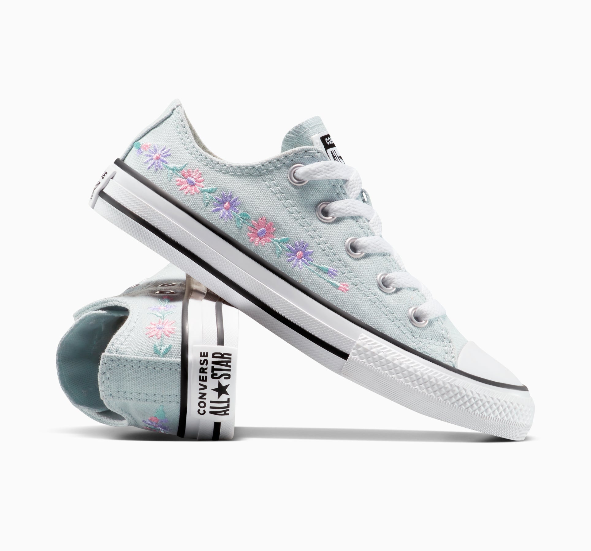 Chuck Taylor All Star brodé de motifs floraux