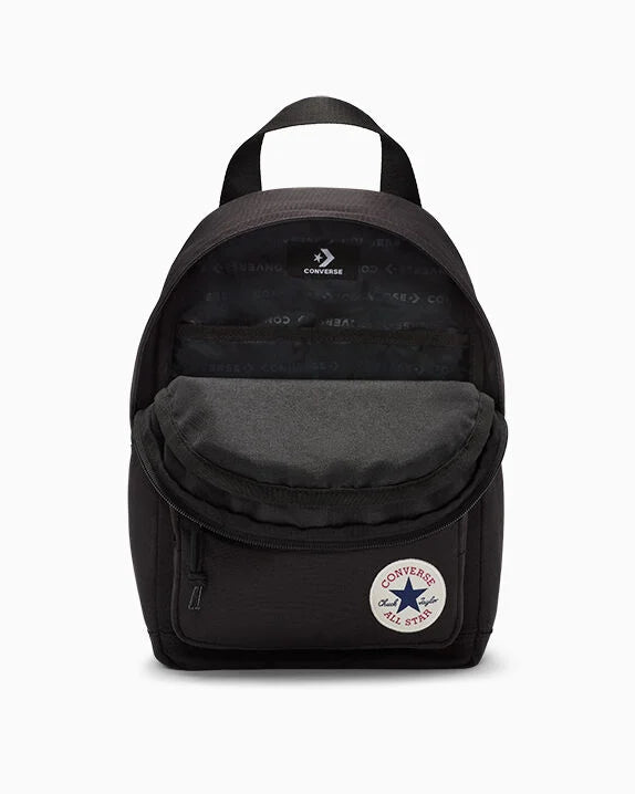 #color_Converse Black