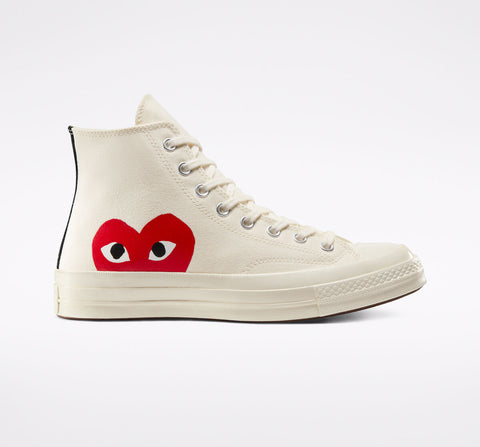 #color_Milk/White/High Risk Red