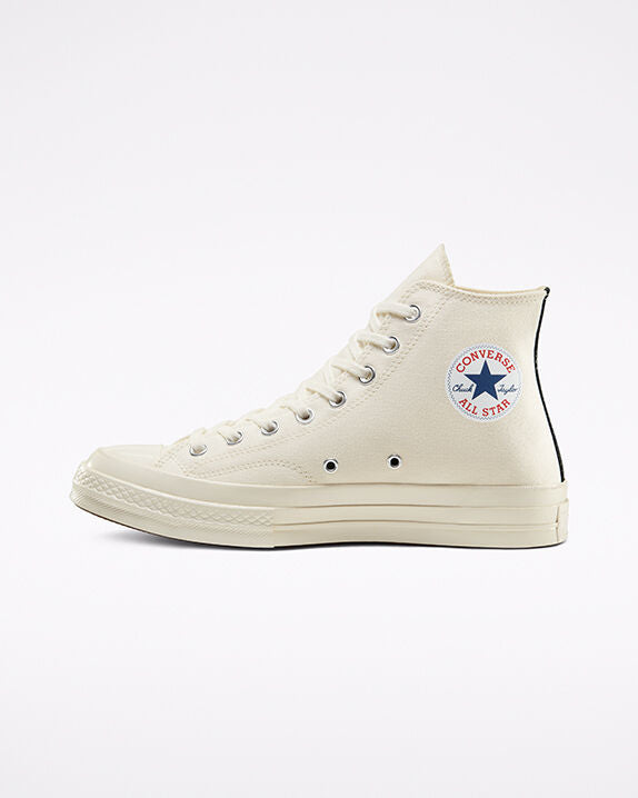 #color_Milk/White/High Risk Red
