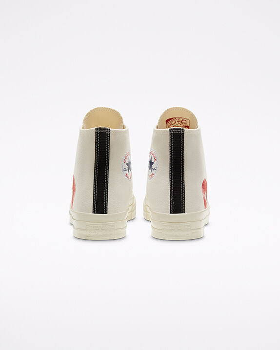 #color_Milk/White/High Risk Red
