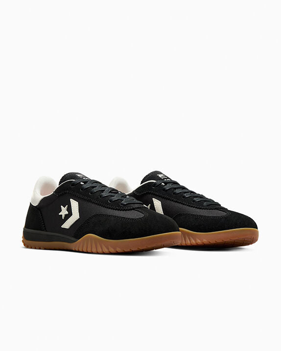 converse ランスター　スポサン Run Star Trainer Retro Sport Low Top | Converse Canada