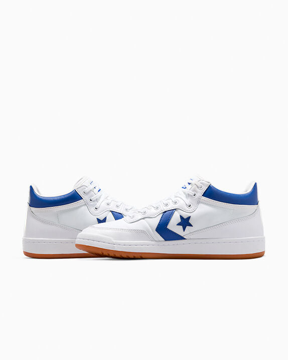 #color_White/Blue/White
