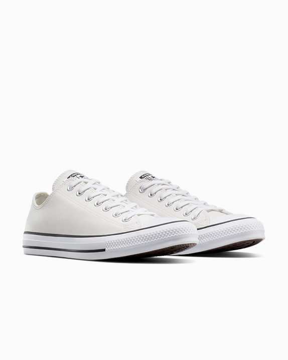 Converse Chuck Taylor All Star Leather Low Top