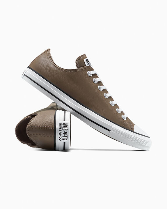 #color_Classic Taupe/White/Black