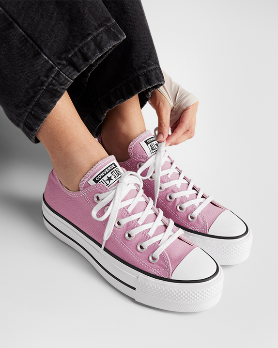 #color_Cliffside Rose/White/Black