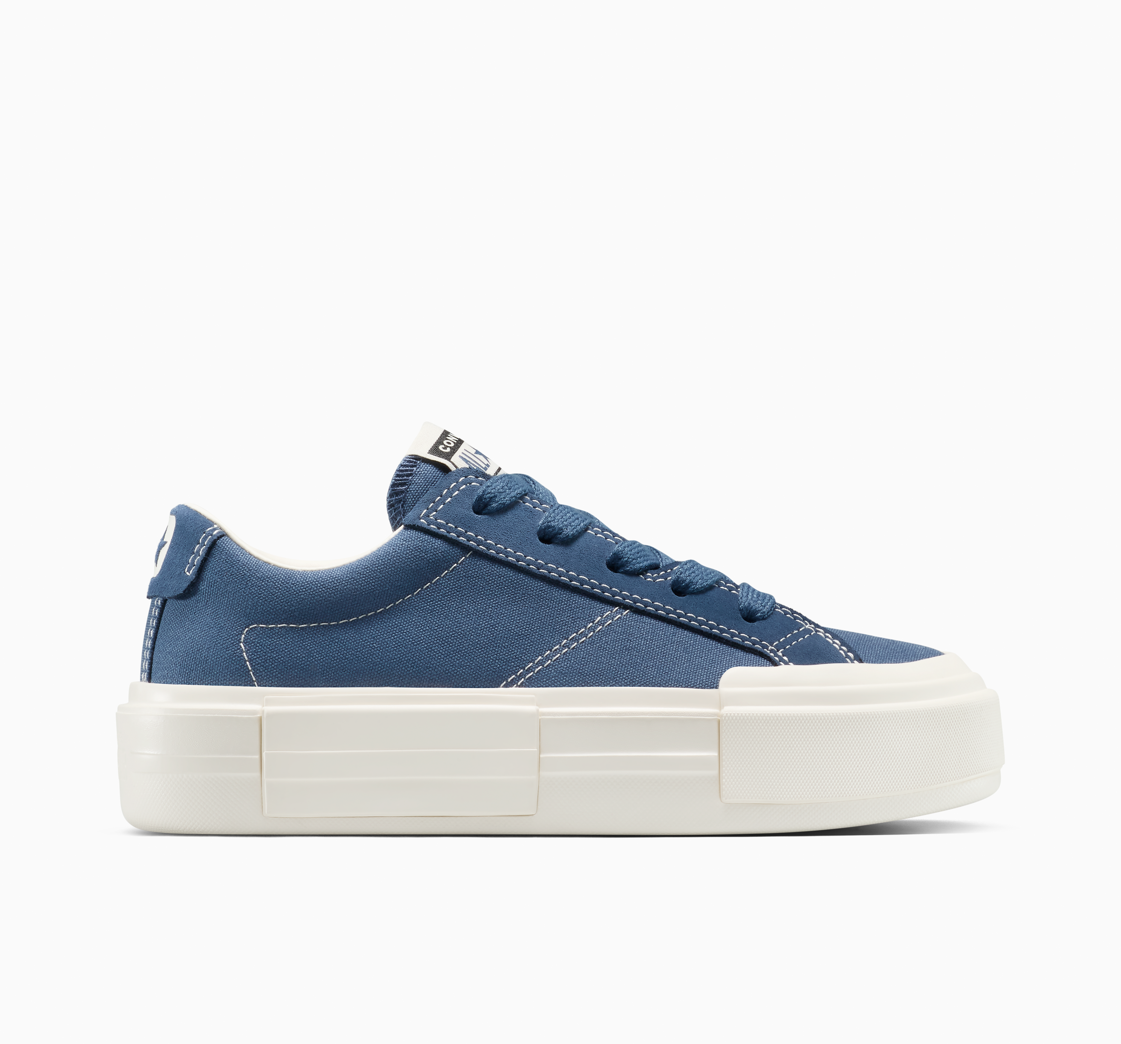 #color_Slacker Blue/Egret/Black