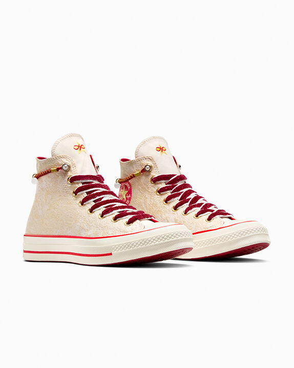 #color_Egret/Enamel Red/Light Gold