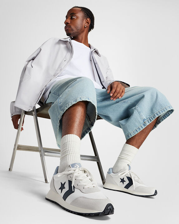 #color_Barely Grey/Vintage White/Black