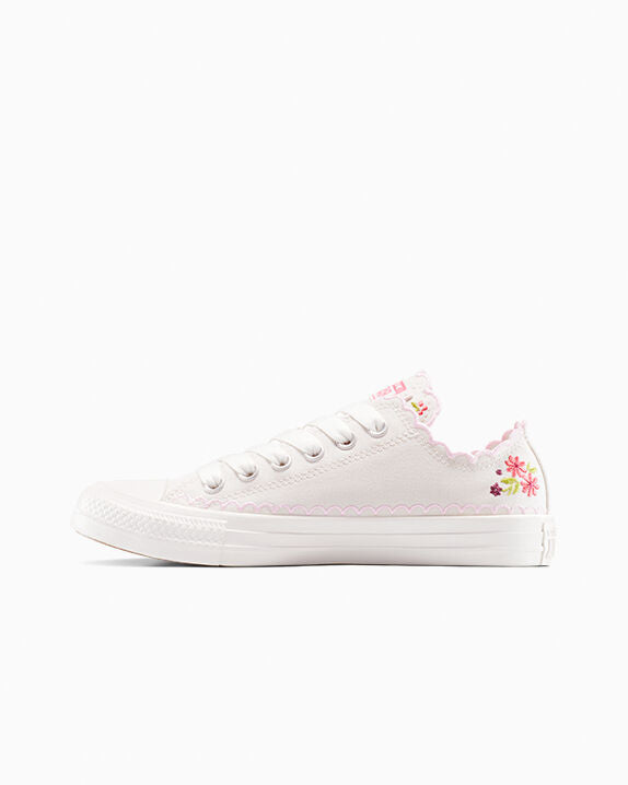 #color_Vintage White/Sugar Berry