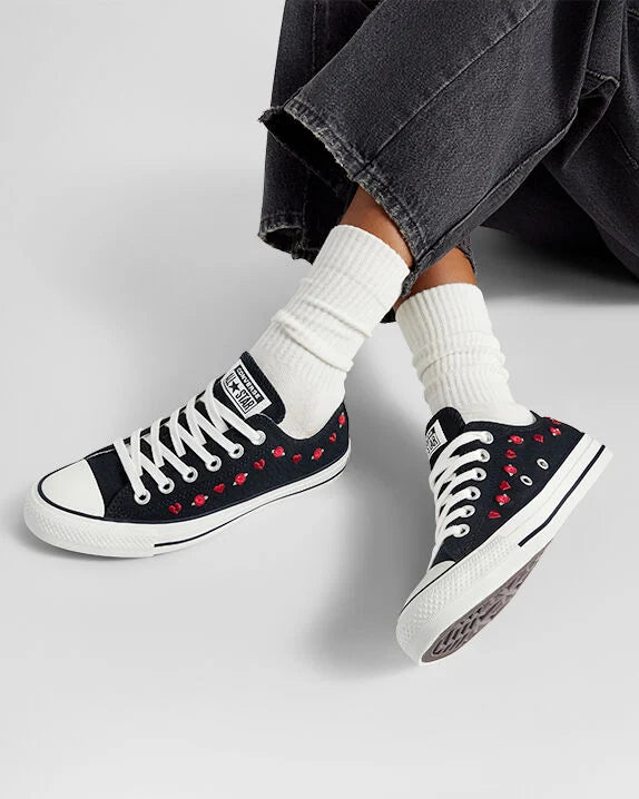 Chuck Taylor All Star Valentine's Day Low Top | Converse Canada