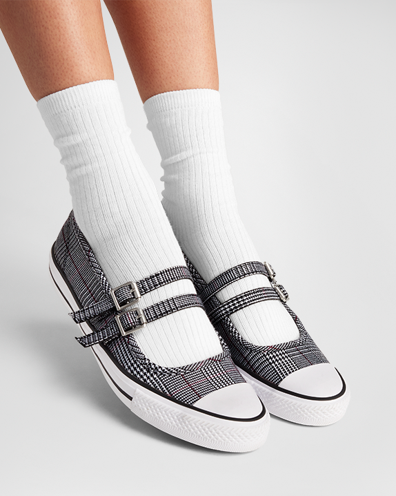 #color_Black/White/Sporty Berry