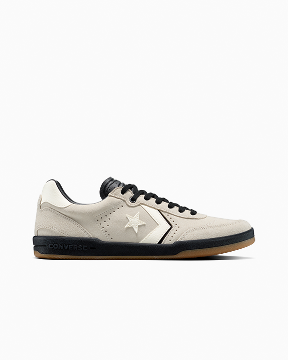 #color_Egret/Black/Gum