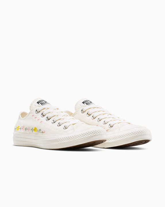 Chuck Taylor All Star Embroidered Flowers Low Top | Converse