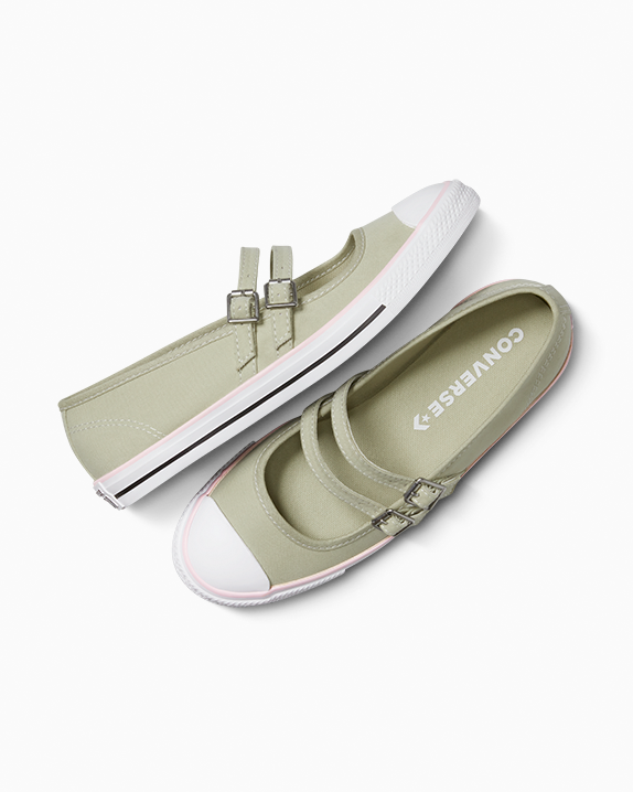 #color_Pale Surplus/Sugar Berry/White