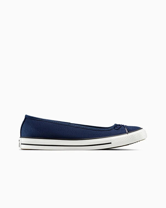 #color_Navy/Egret/Navy