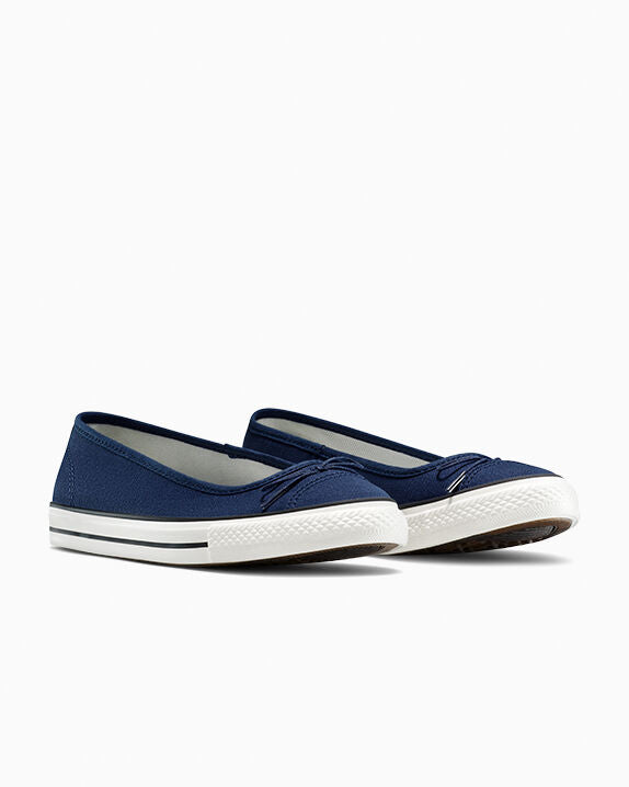 #color_Navy/Egret/Navy