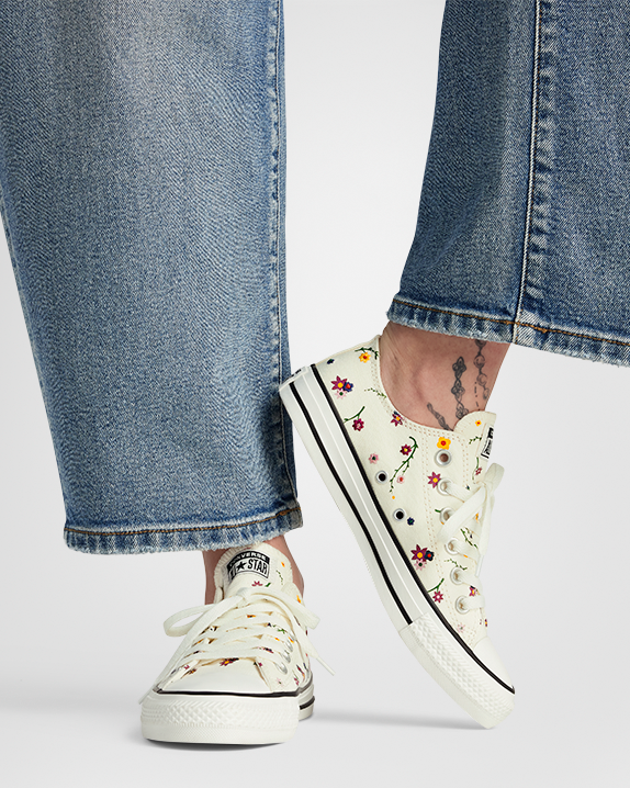 M♡ Chuck Taylor All Star Floral | Converse Canada