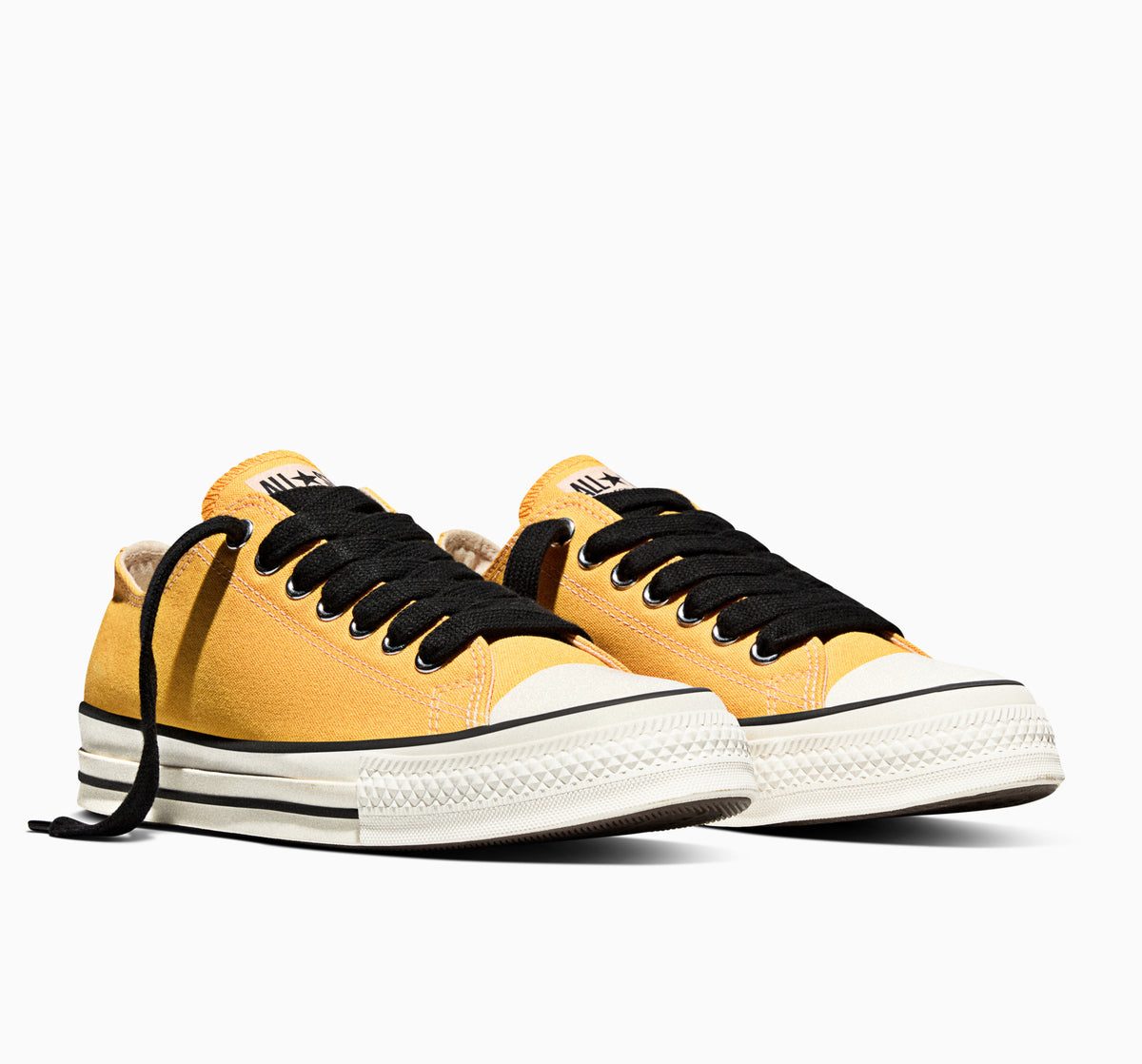 Chuck Taylor Throwback