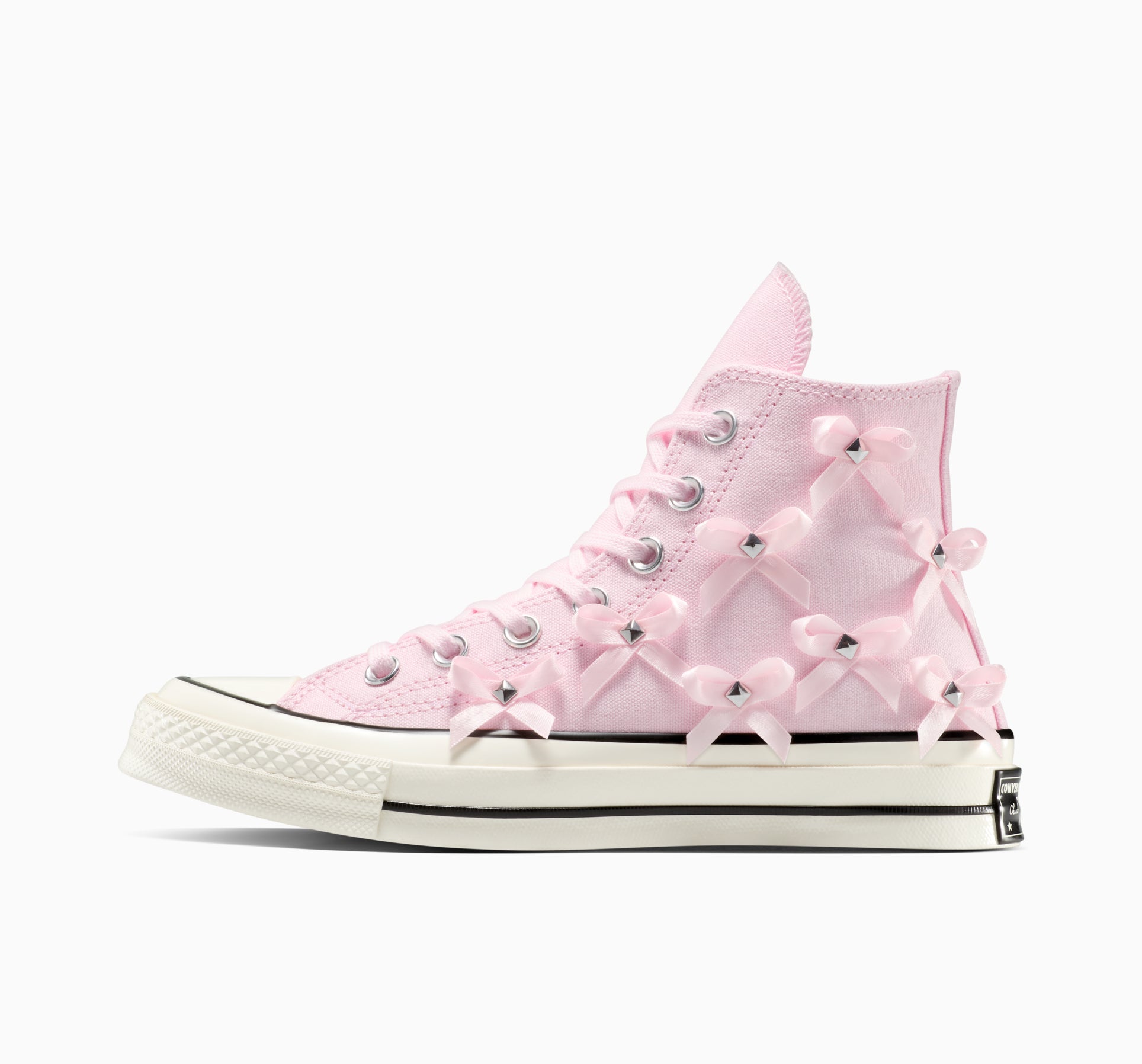 Chuck 70 Bows & Studs