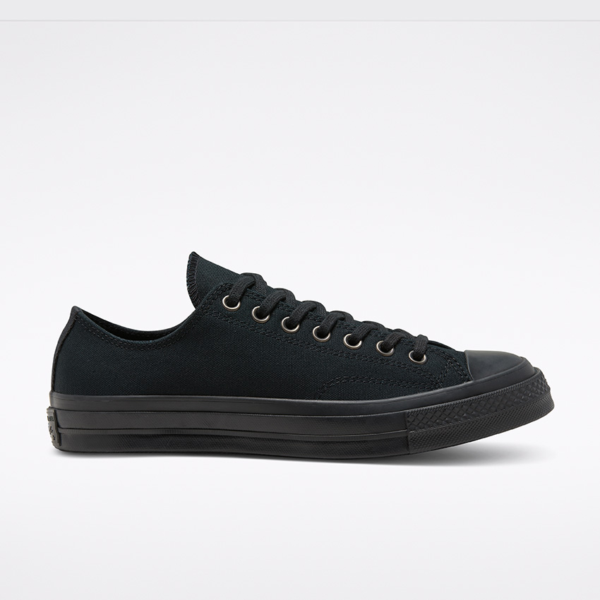 Mono Colour Chuck 70 Low Top in Black/Almost Black/Black | Converse.ca