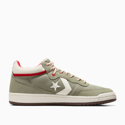 Converse Canada CONS Fastbreak Pro Suede & Canvas in Light Field Surplus/Red/Egret