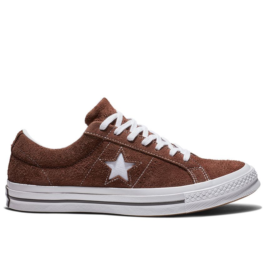 One Star Vintage Suede Low Top in Chocolate/White/White - Converse