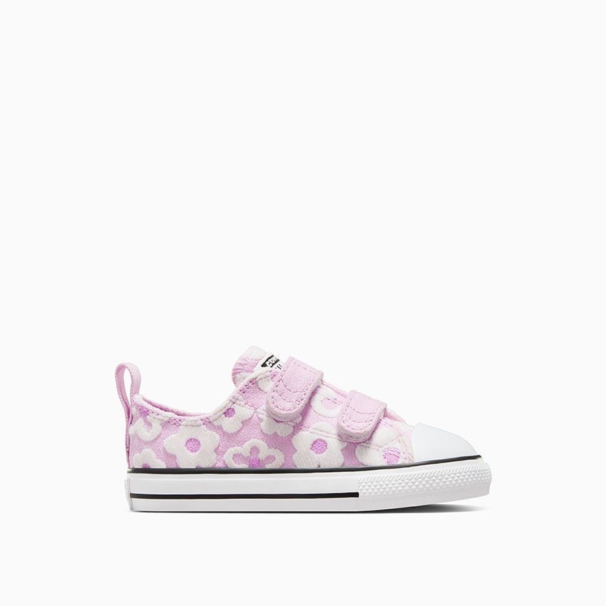 Chuck Taylor All Star Blossoms Easy On in Stardust Lilac/White/Black